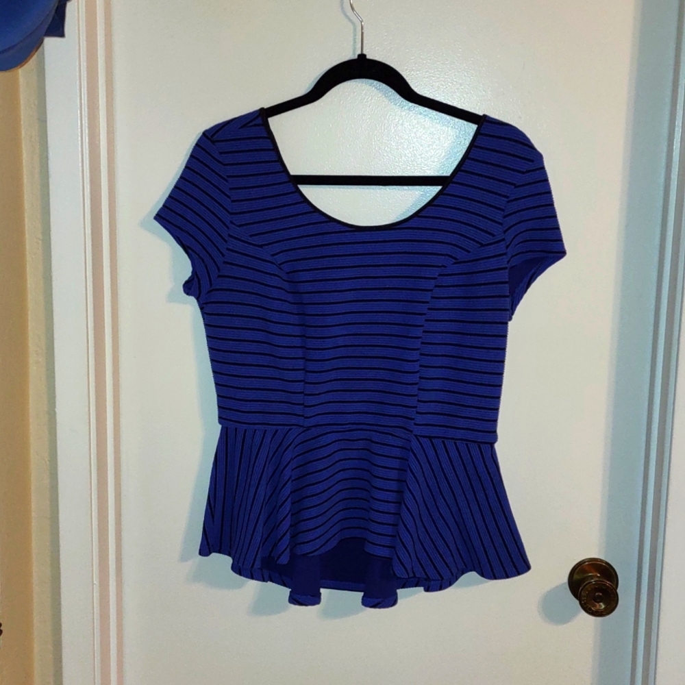 Xhilaration large blouse excellent condition